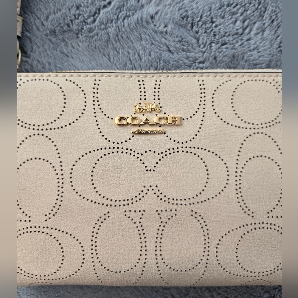 Coach Off White/Cream Wristlet
